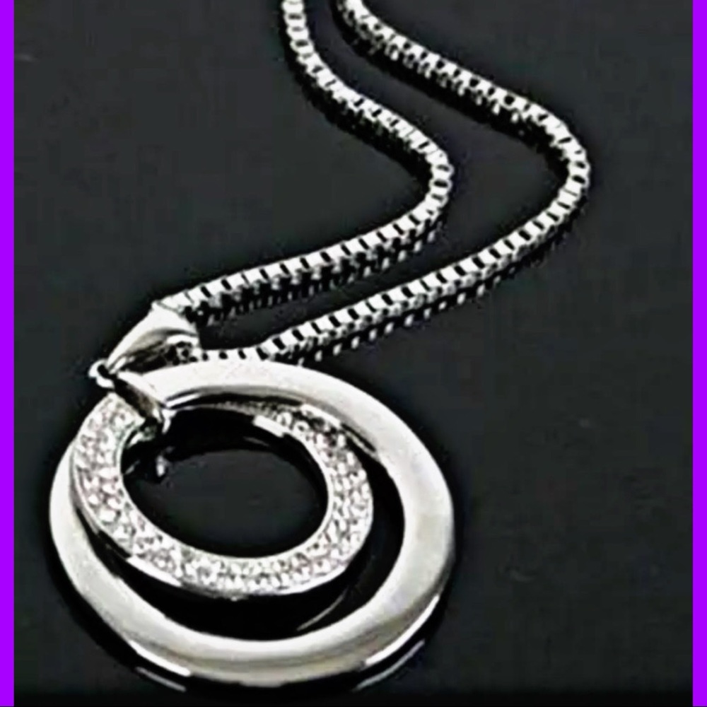 NEW SILVER-TONED CRYSTAL PENDANT LONG NECKLACE - Picture 2 of 8
